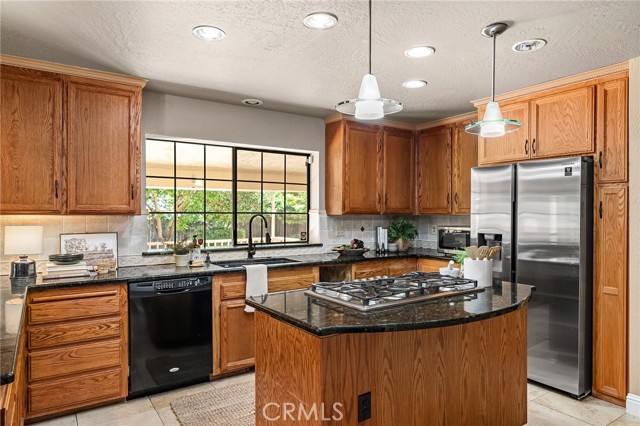 4680 Songbird, Chico CA: https://media.crmls.org/medias/2a3ef501-28d7-4fe6-9697-3d33fd1f841c.jpg