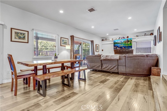 Detail Gallery Image 6 of 17 For 8308 Jason Ave, West Hills,  CA 91304 - 4 Beds | 2/1 Baths