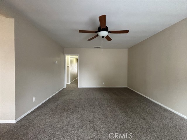Detail Gallery Image 7 of 24 For 7447 Loma Verde Ave, Canoga Park,  CA 91303 - 3 Beds | 2 Baths