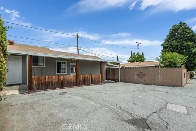 Image 18 of 28 For 9861 Lemon Avenue