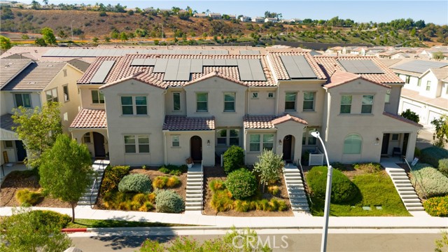 Detail Gallery Image 32 of 50 For 2523 Verna Dr #110,  Corona,  CA 92883 - 3 Beds | 2/1 Baths