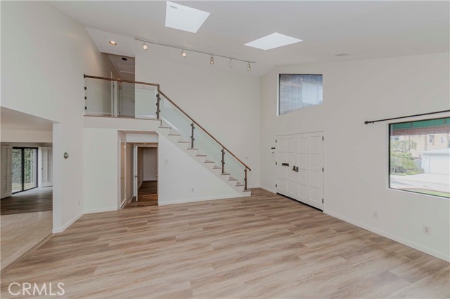 Detail Gallery Image 8 of 58 For 1113 Steinhart Ave, Redondo Beach,  CA 90278 - 3 Beds | 3 Baths