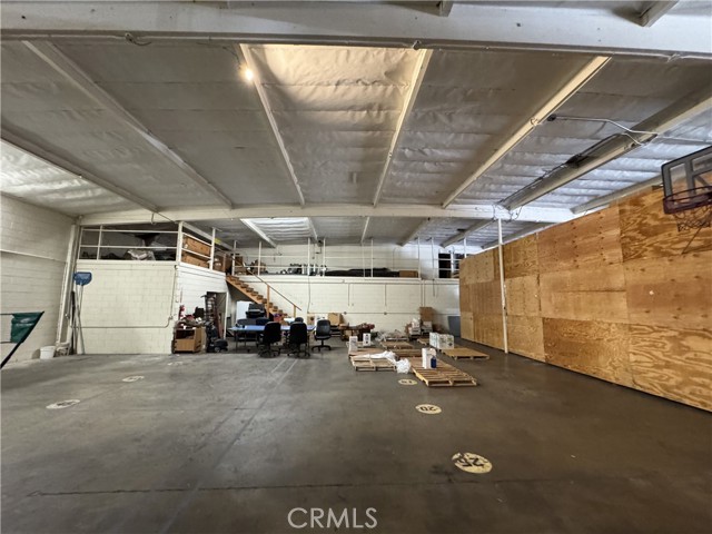 220 N Sunset Avenue, City Of Industry CA: https://media.crmls.org/medias/2a422c42-ca06-407f-bc7a-6bd86e694943.jpg