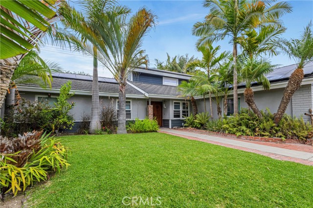 Detail Gallery Image 2 of 36 For 1956 Flamingo Dr, Costa Mesa,  CA 92626 - 4 Beds | 3 Baths