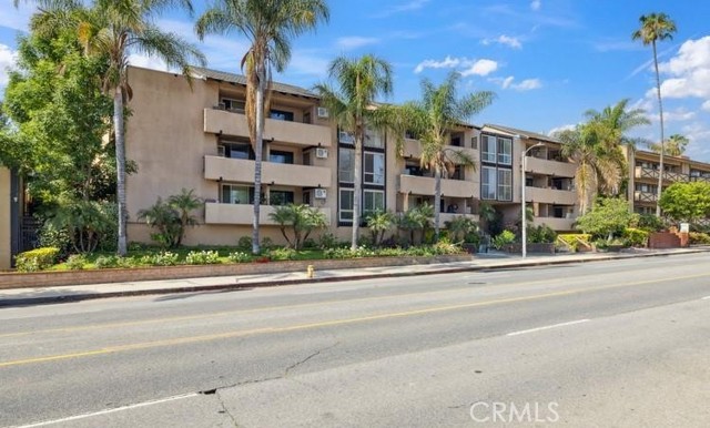 Detail Gallery Image 17 of 22 For 17000 Burbank Bld #214,  Encino,  CA 91316 - 1 Beds | 1 Baths