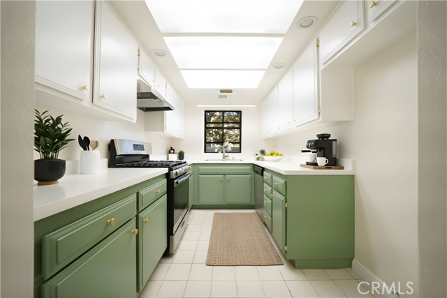 Detail Gallery Image 11 of 38 For 10663 Bell, Stanton,  CA 90680 - 2 Beds | 2/1 Baths