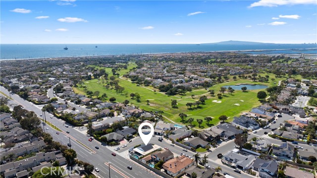 19582 Summer Breeze Lane, Huntington Beach CA: https://media.crmls.org/medias/2a46cf3a-4f15-4785-adec-1c2709e400ae.jpg