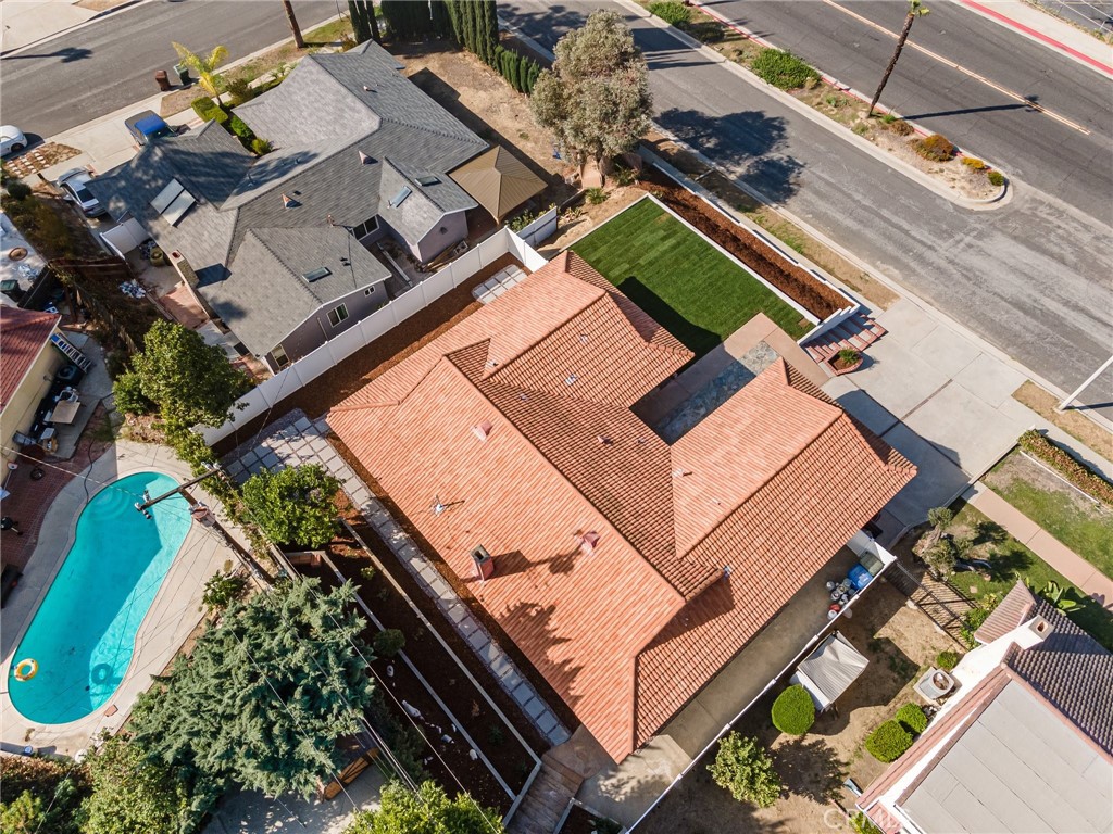 Sold 15854 E La Monde St, Hacienda Heights, CA 91745 4 Beds / 2 Full