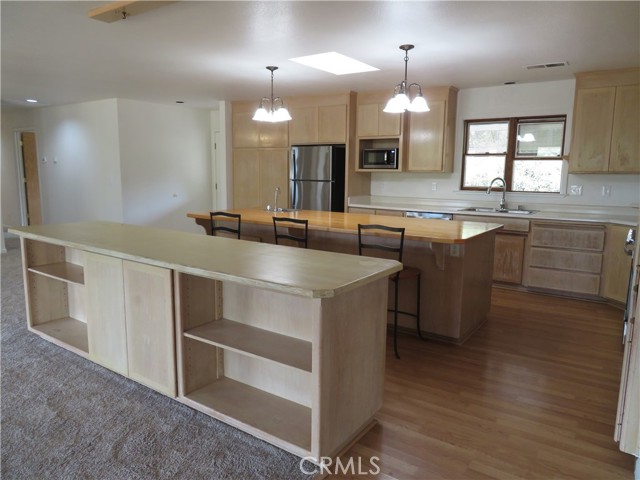 Detail Gallery Image 12 of 54 For 1718 Robinson Mill Rd, Bangor,  CA 95914 - 3 Beds | 2/1 Baths