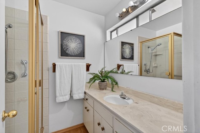 Detail Gallery Image 28 of 74 For 5867 E Club View, Fresno,  CA 93727 - 4 Beds | 2/1 Baths