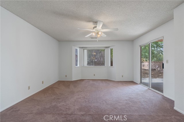 43805 Nicole Street, Lancaster CA: https://media.crmls.org/medias/2a4773b1-df4b-4758-86ef-4e47734797e3.jpg