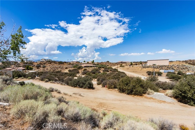 Detail Gallery Image 29 of 72 For 7170 Joshua, Oak Hills,  CA 92344 - 3 Beds | 2 Baths