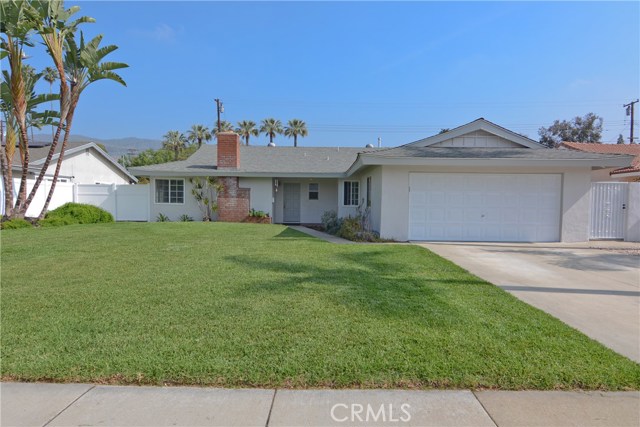 809 E Woodland Ln, Glendora, CA 91741