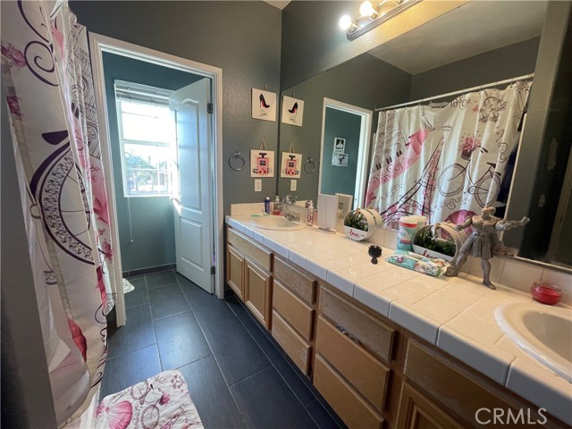 Detail Gallery Image 18 of 33 For 283 Captains Ct, San Jacinto,  CA 92583 - 4 Beds | 2/1 Baths