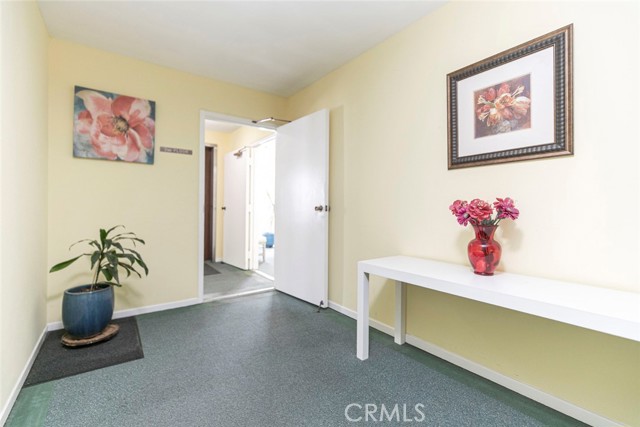 1422 Rock Glen Avenue, Glendale CA: https://media.crmls.org/medias/2a486d3e-c3ad-41f7-99d5-891308b1160a.jpg