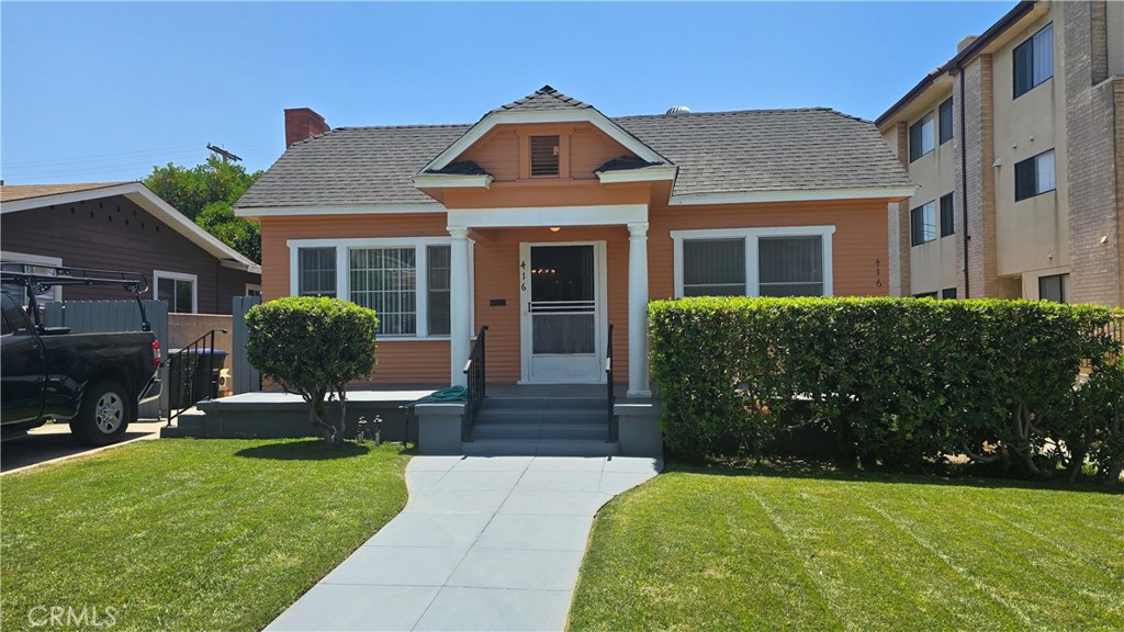 416 W Lexington Drive