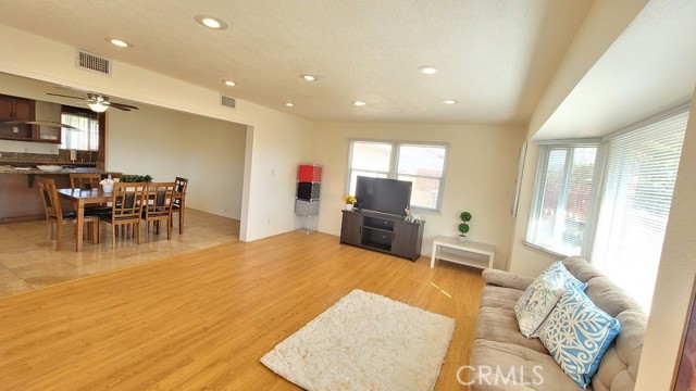 555 S La Serena Drive, Covina, CA, 91723 555 S La Serena Drive, Covina, CA, 91723