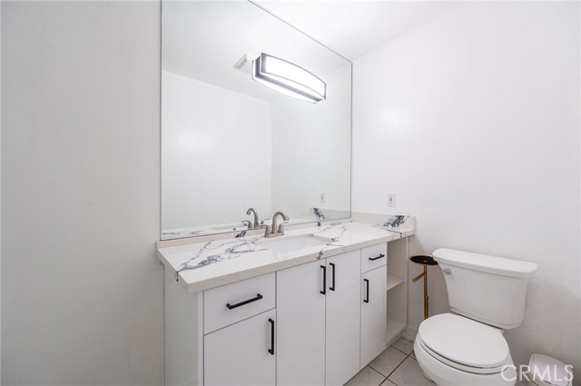 Detail Gallery Image 12 of 54 For 121 Sinclair Ave #207,  Glendale,  CA 91206 - 2 Beds | 2 Baths