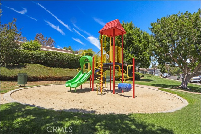 23068 Via Cereza, Mission Viejo CA: https://media.crmls.org/medias/2a4c1774-2588-4495-ac06-e6d6d570c30d.jpg