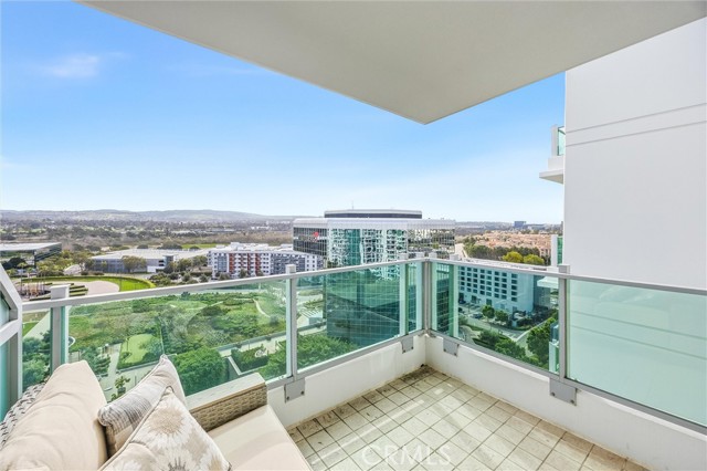 Detail Gallery Image 34 of 38 For 3131 Michelson Dr #1504,  Irvine,  CA 92612 - 3 Beds | 2/1 Baths