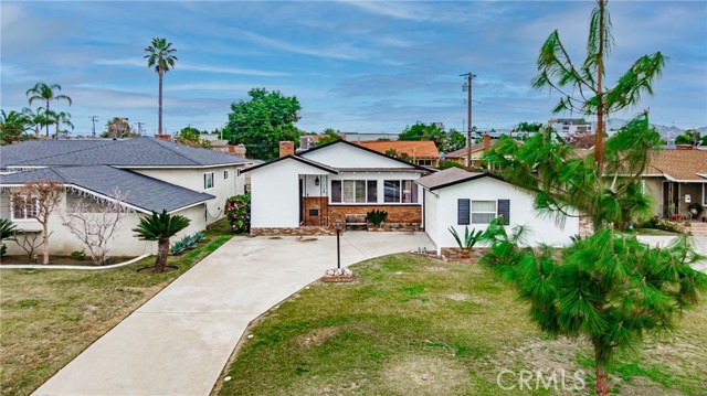 Detail Gallery Image 1 of 52 For 824 S Fenimore Ave, Covina,  CA 91723 - 3 Beds | 2 Baths