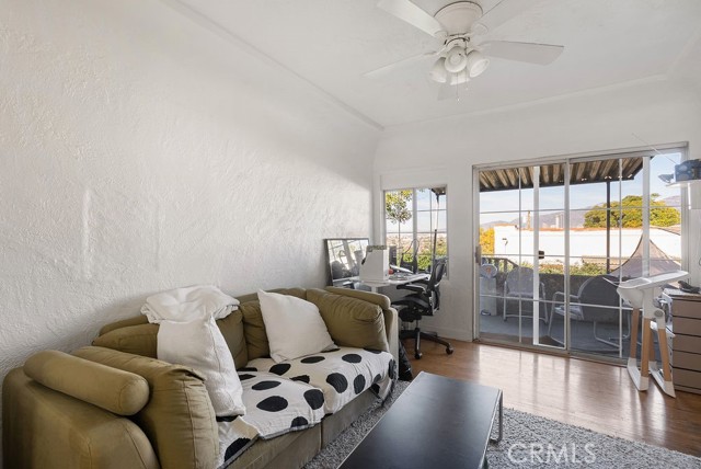 Detail Gallery Image 8 of 26 For 1119 Princeton Dr, Glendale,  CA 91205 - 2 Beds | 1 Baths