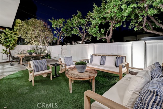 742 31st Street, Manhattan Beach, California 90266, 5 Bedrooms Bedrooms, ,2 BathroomsBathrooms,Residential,Sold,31st,SB22034184