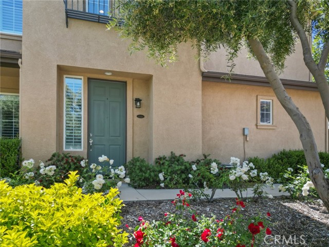 Detail Gallery Image 1 of 32 For 24370 Cavalini Pl, Valencia,  CA 91355 - 2 Beds | 2 Baths