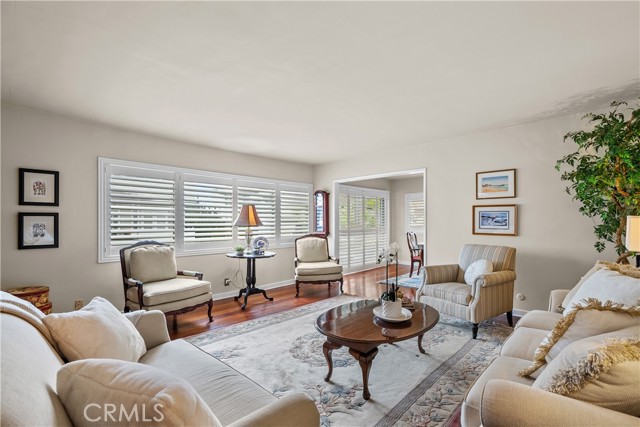 Detail Gallery Image 10 of 48 For 385 S Oakland Ave #305,  Pasadena,  CA 91101 - 3 Beds | 2 Baths