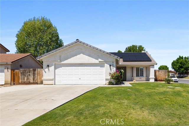 Detail Gallery Image 3 of 38 For 5600 Summer Cypress Dr, Bakersfield,  CA 93313 - 3 Beds | 2 Baths