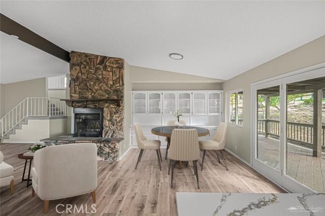 Detail Gallery Image 4 of 34 For 30617 Buckskin, Tehachapi,  CA 93561 - 4 Beds | 3 Baths