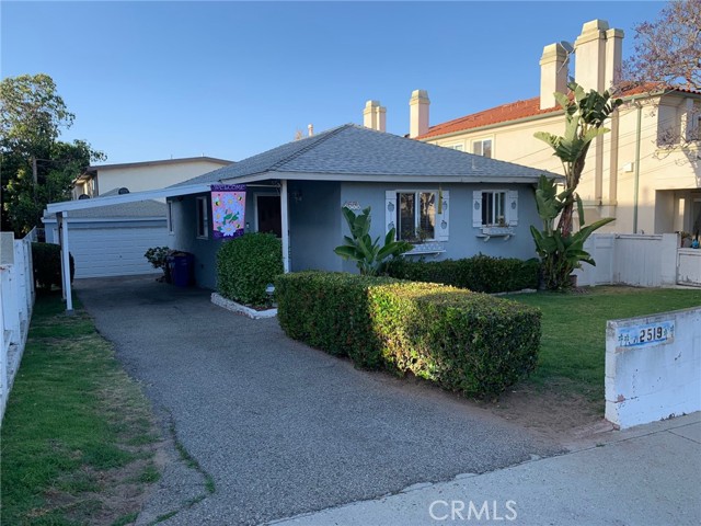 2519 Gates Avenue, Redondo Beach, California 90278, 3 Bedrooms Bedrooms, ,1 BathroomBathrooms,Residential,Sold,Gates,SB21094093