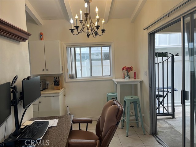 3300 Seaview Avenue, Corona del Mar CA: https://media.crmls.org/medias/2a52b67c-968b-49f7-9bbc-41e78241926c.jpg