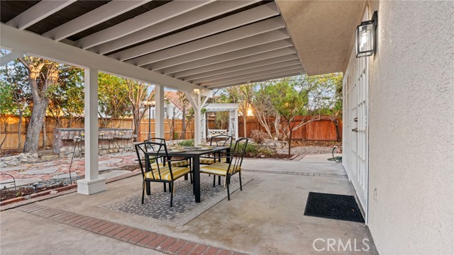 14981 Daisy Circle, Fontana CA: https://media.crmls.org/medias/2a52e025-bfe2-4bf5-9227-d48f75b7ae3e.jpg