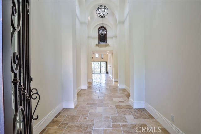 Detail Gallery Image 2 of 66 For 22477 Boating Way, Canyon Lake,  CA 92587 - 3 Beds | 4 Baths