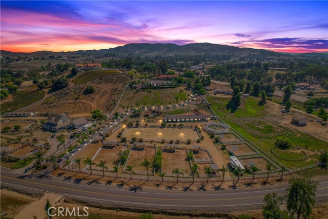 Detail Gallery Image 9 of 75 For 37550 Avenida La Cresta, Murrieta,  CA 92562 - 4 Beds | 2/1 Baths