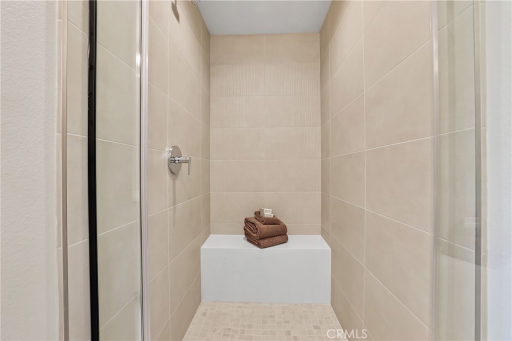 https://media.crmls.org/medias/2a53a59c-416a-497a-82db-654c262d0fdb.jpg?preset=X-Large