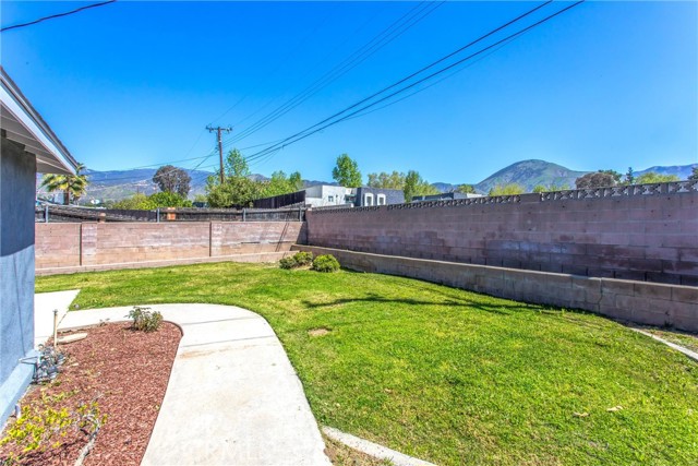 Detail Gallery Image 30 of 35 For 25556 Lynwood Dr, San Bernardino,  CA 92404 - 3 Beds | 1/1 Baths