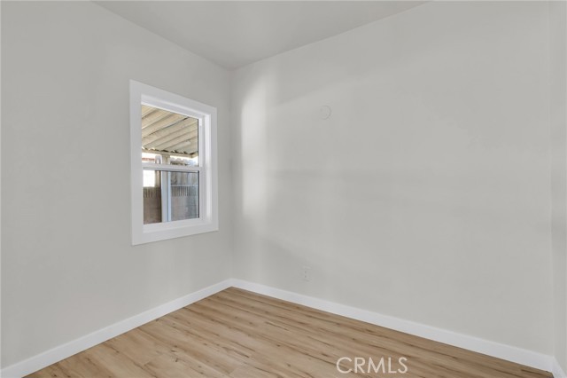 17105 Woodruff Avenue, Bellflower CA: https://media.crmls.org/medias/2a555569-34ac-462e-b8ea-0244f4ef1922.jpg