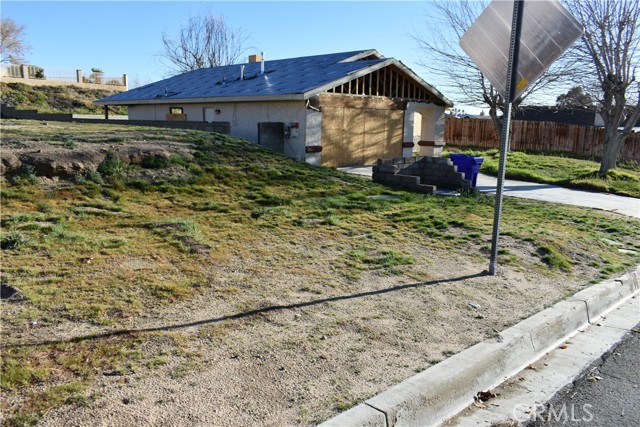 Detail Gallery Image 17 of 23 For 14874 Autumn Ln, Helendale,  CA 92342 - – Beds | – Baths