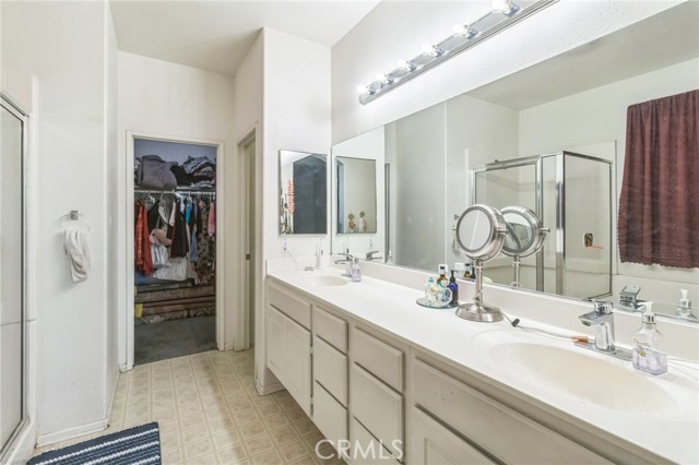 Detail Gallery Image 7 of 11 For 14551 Heatherdale Ct, Adelanto,  CA 92301 - 3 Beds | 2 Baths