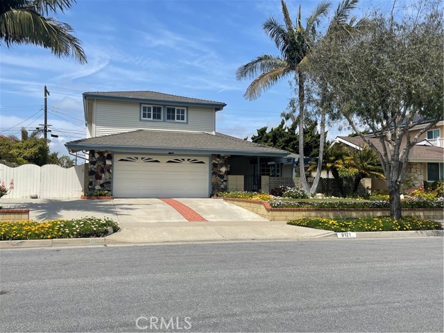 9121 Mahalo Dr, Huntington Beach, CA 92646