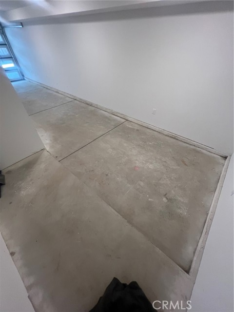 1128 Ardmore, Los Angeles CA: https://media.crmls.org/medias/2a5645d1-293c-48be-ac6f-540e77e7c29a.jpg