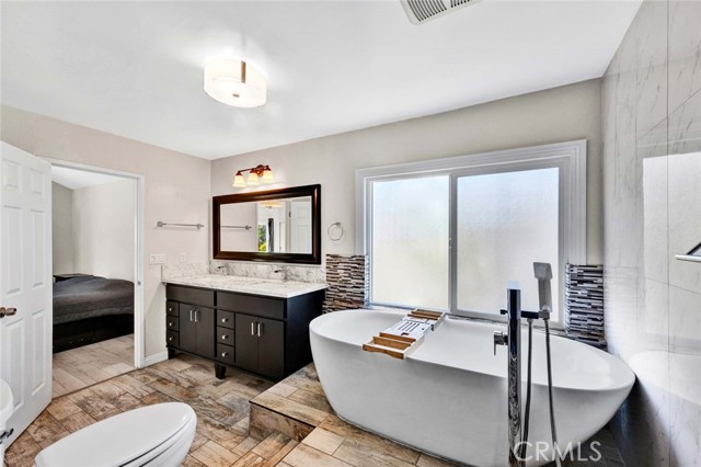 Detail Gallery Image 27 of 45 For 22702 Islamare, Lake Forest,  CA 92630 - 4 Beds | 2/1 Baths