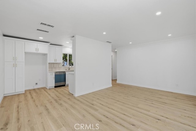 Detail Gallery Image 7 of 25 For 6490 Hillside, Riverside,  CA 92504 - 3 Beds | 2 Baths