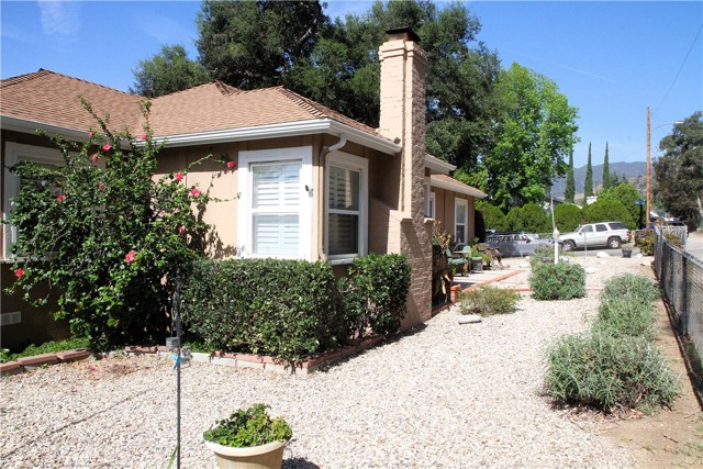 Detail Gallery Image 22 of 30 For 13250 Dyer St, Sylmar,  CA 91342 - 3 Beds | 1/1 Baths