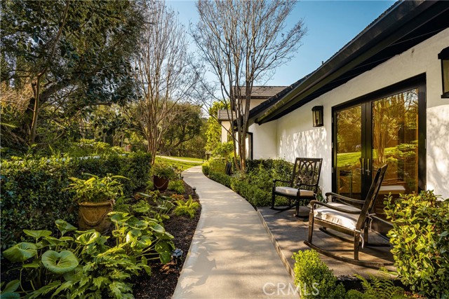 Detail Gallery Image 12 of 34 For 9821 Brentwood Dr, North Tustin,  CA 92705 - 3 Beds | 3/1 Baths