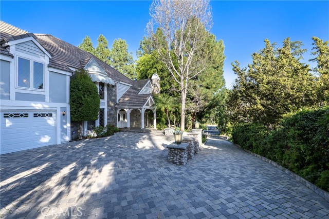 Detail Gallery Image 3 of 54 For 10761 Crawford Canyon, North Tustin,  CA 92705 - 5 Beds | 3/1 Baths