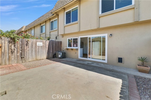 10358 Powderhorn River Court, Fountain Valley CA: https://media.crmls.org/medias/2a59bd1c-95c0-4b20-b4e3-745421905550.jpg