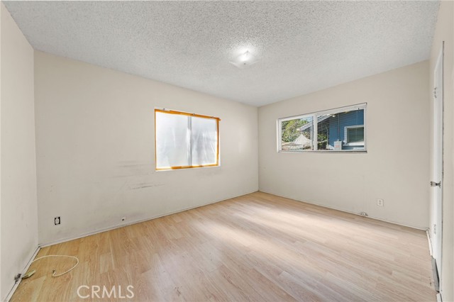 Detail Gallery Image 23 of 32 For 20644 Sherman Way, Winnetka,  CA 91306 - 3 Beds | 2 Baths